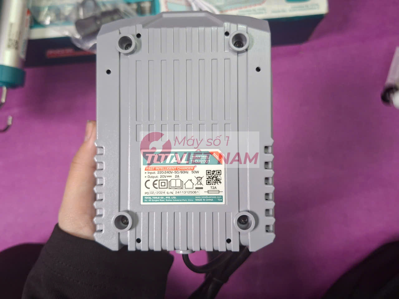 Bộ máy vặn bu lông dùng pin 20V Total TOSLI231004 9