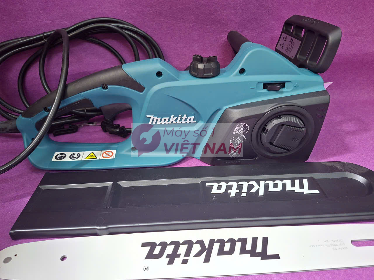 Máy cưa xích chạy điện Makita UC4041A 1