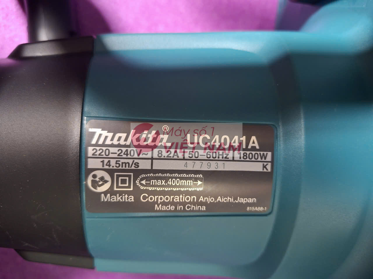 Máy cưa xích chạy điện Makita UC4041A 6
