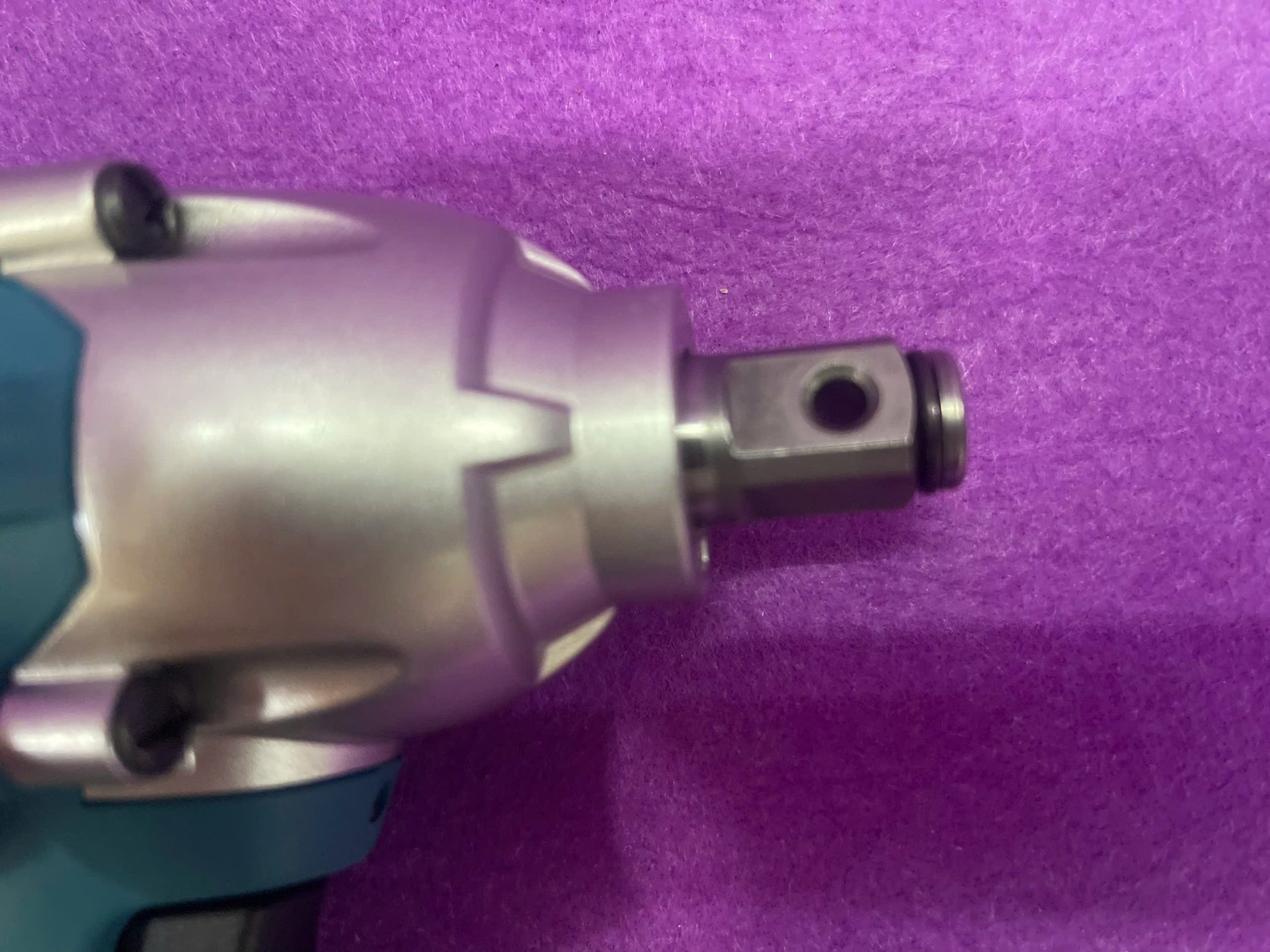 Máy siết bu lông dùng pin 18V Makita DTW190RFJX 1