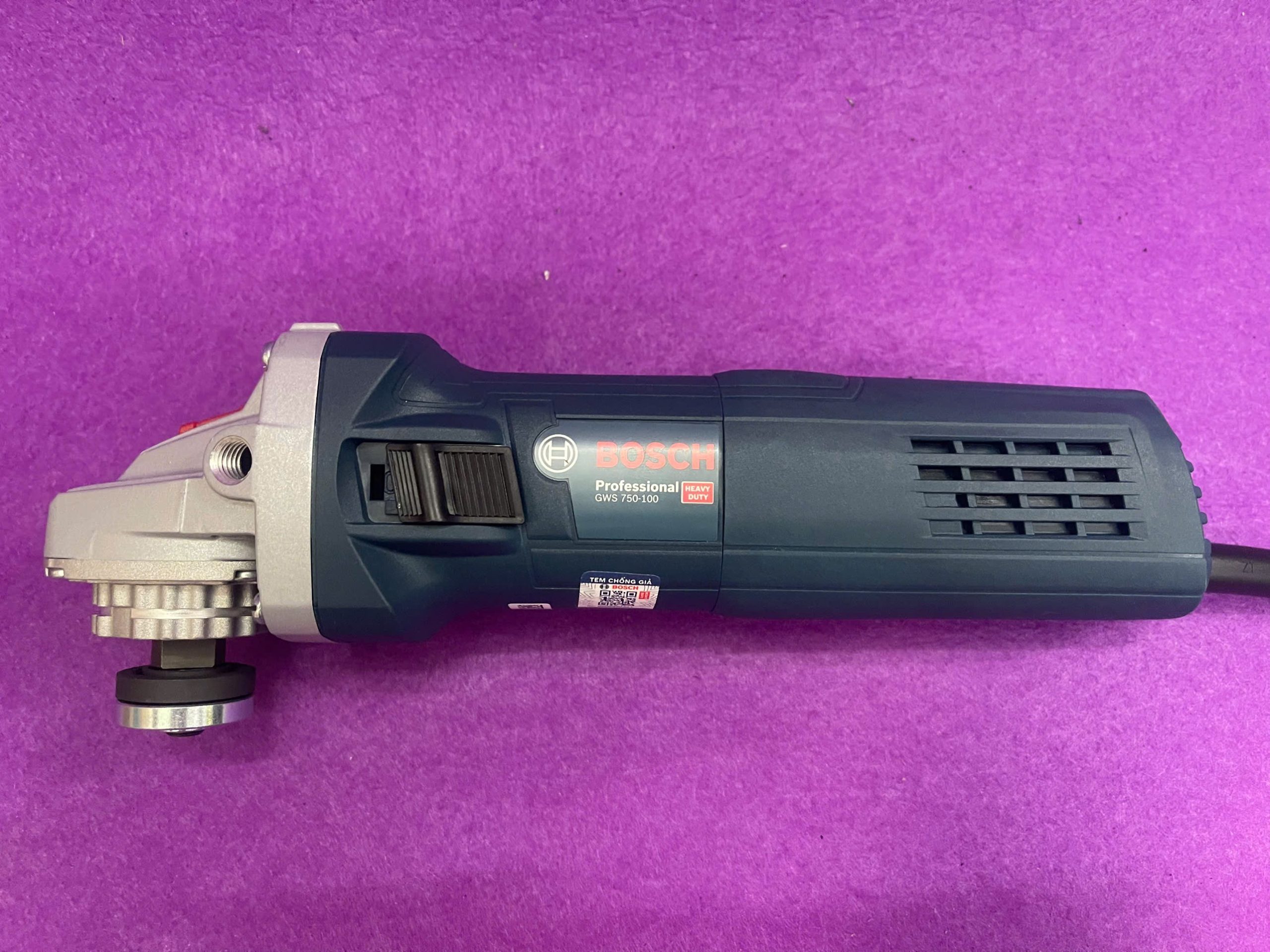 Máy mài góc Bosch GWS 750-100 Freedom 4