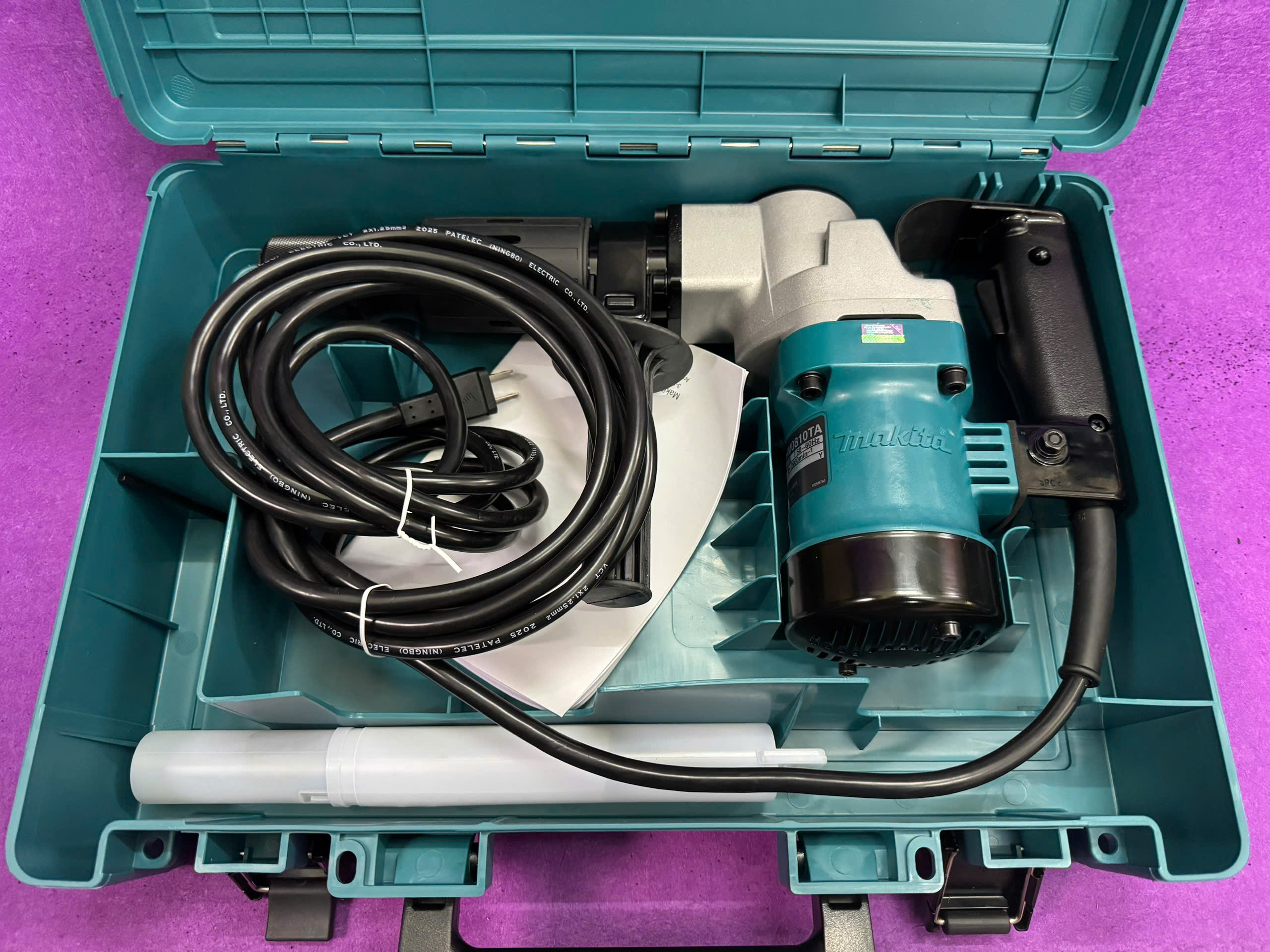 Máy đục bê tông mũi lục giác Makita HM0810TA 4