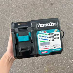 191M90-3 Sạc 40v – DC40RC