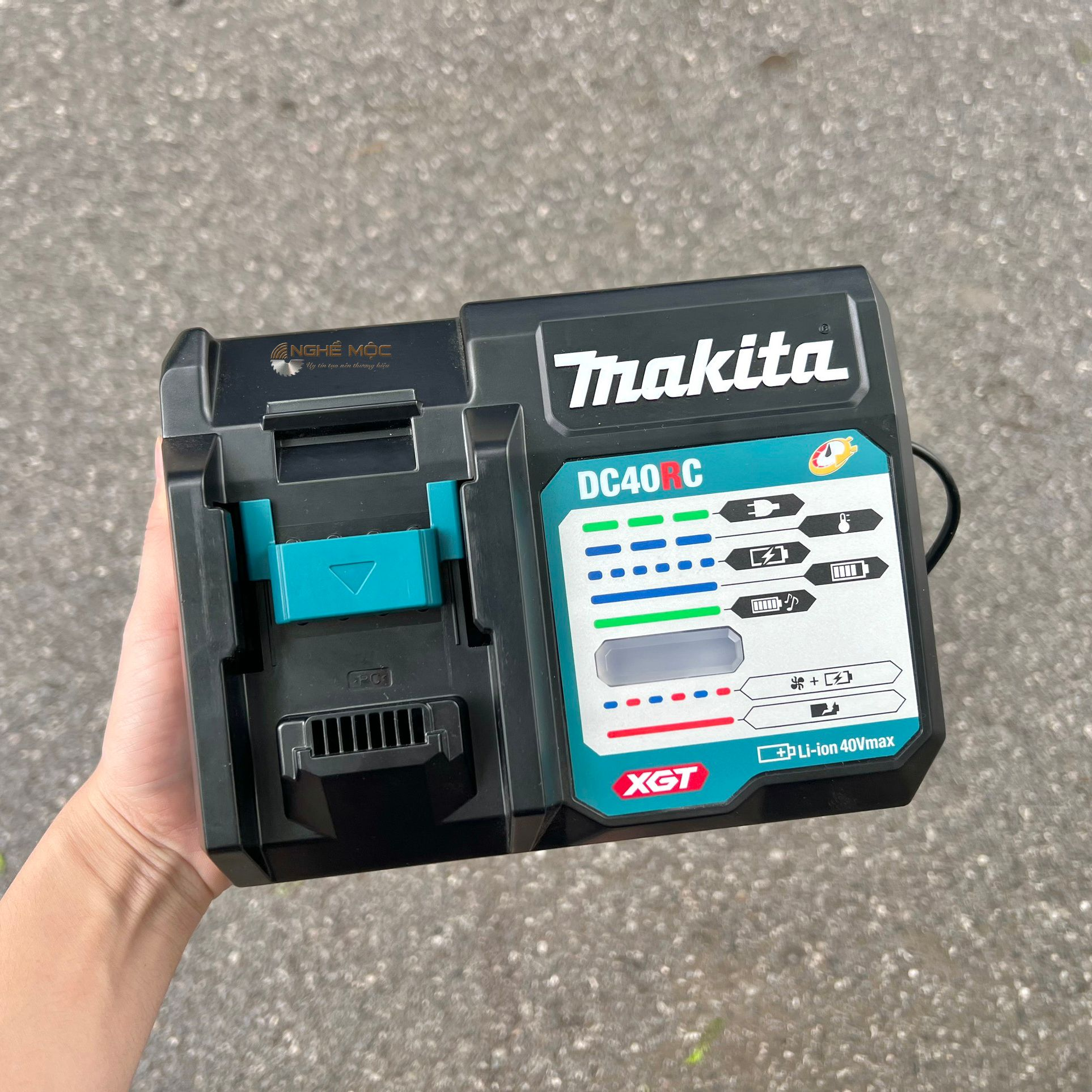 191M90-3 Sạc 40v – DC40RC