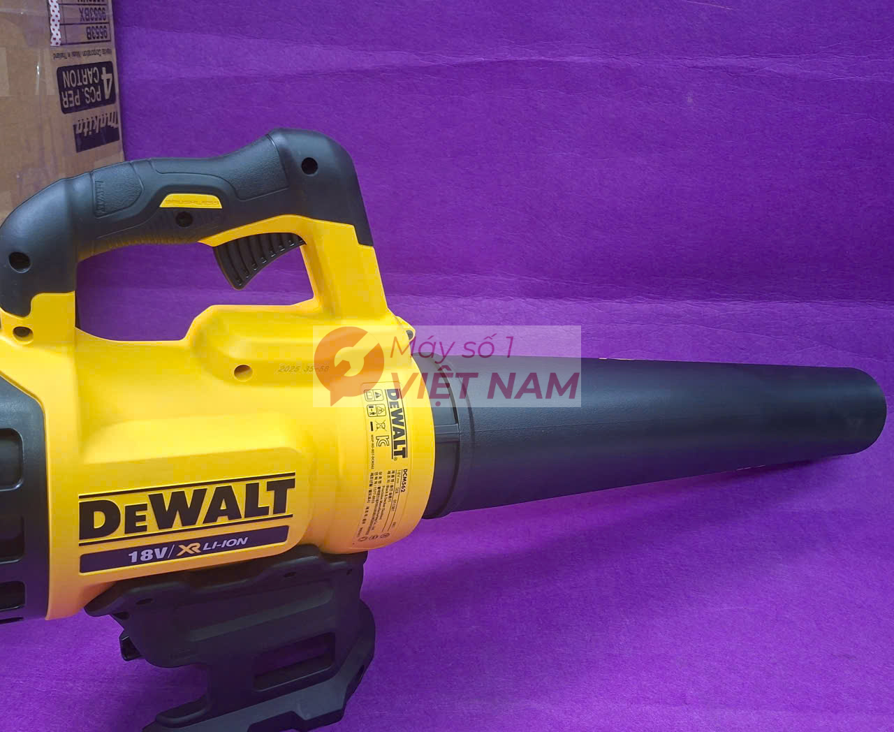 Máy thổi bụi lá dùng pin 18V DEWALT DCM562N 2