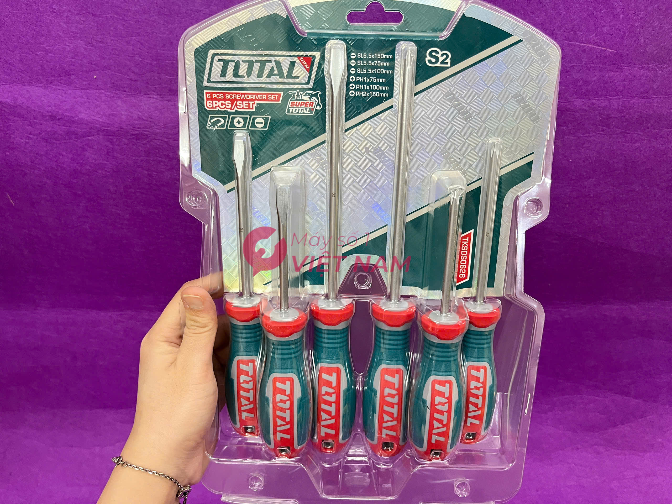 Bộ 6 tua vít dẹp và bake Total TKSDS0626 1