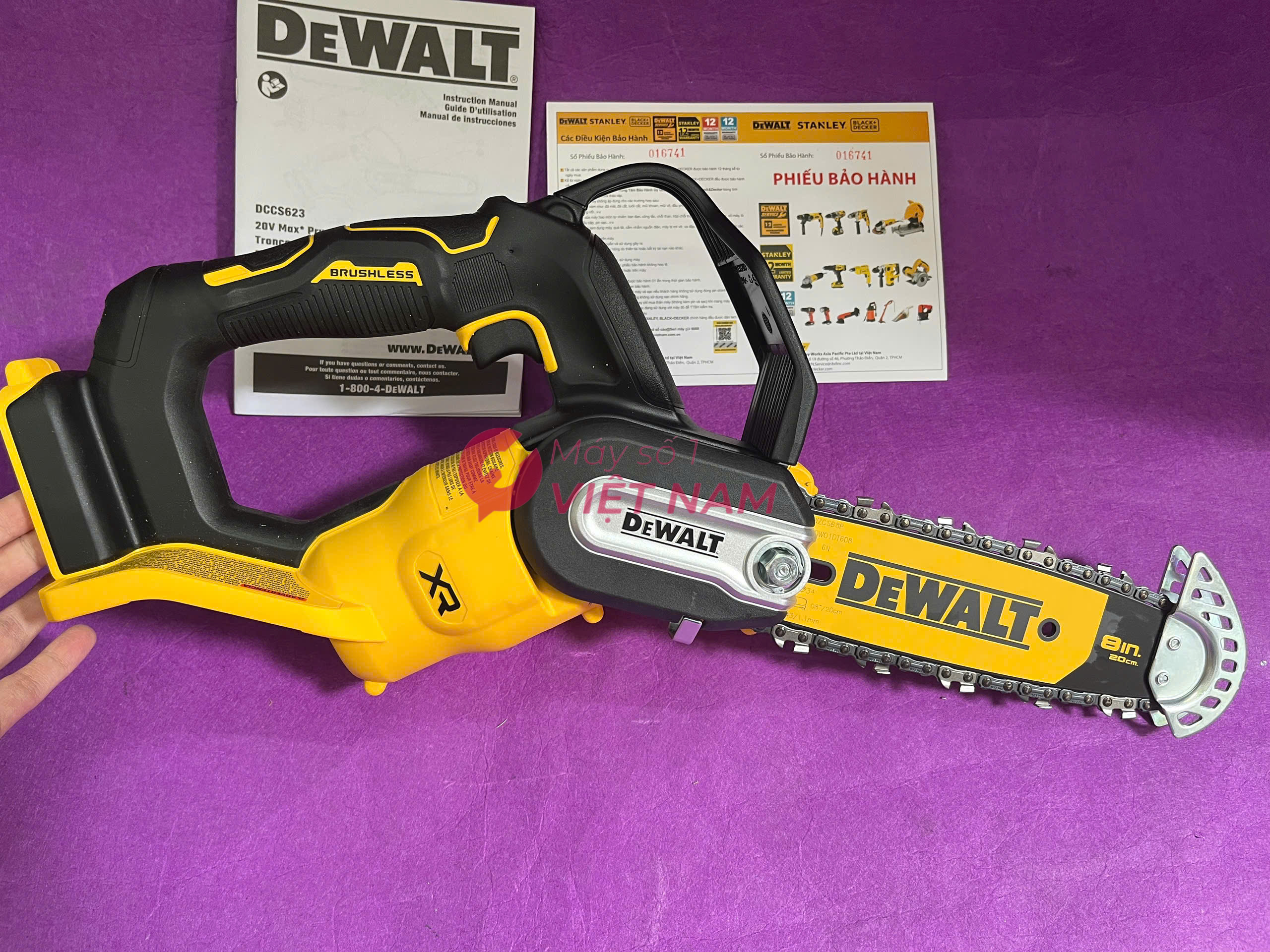 Máy cưa xích Dewalt DCCS623B 20V không dây lam 8 inch 203mm