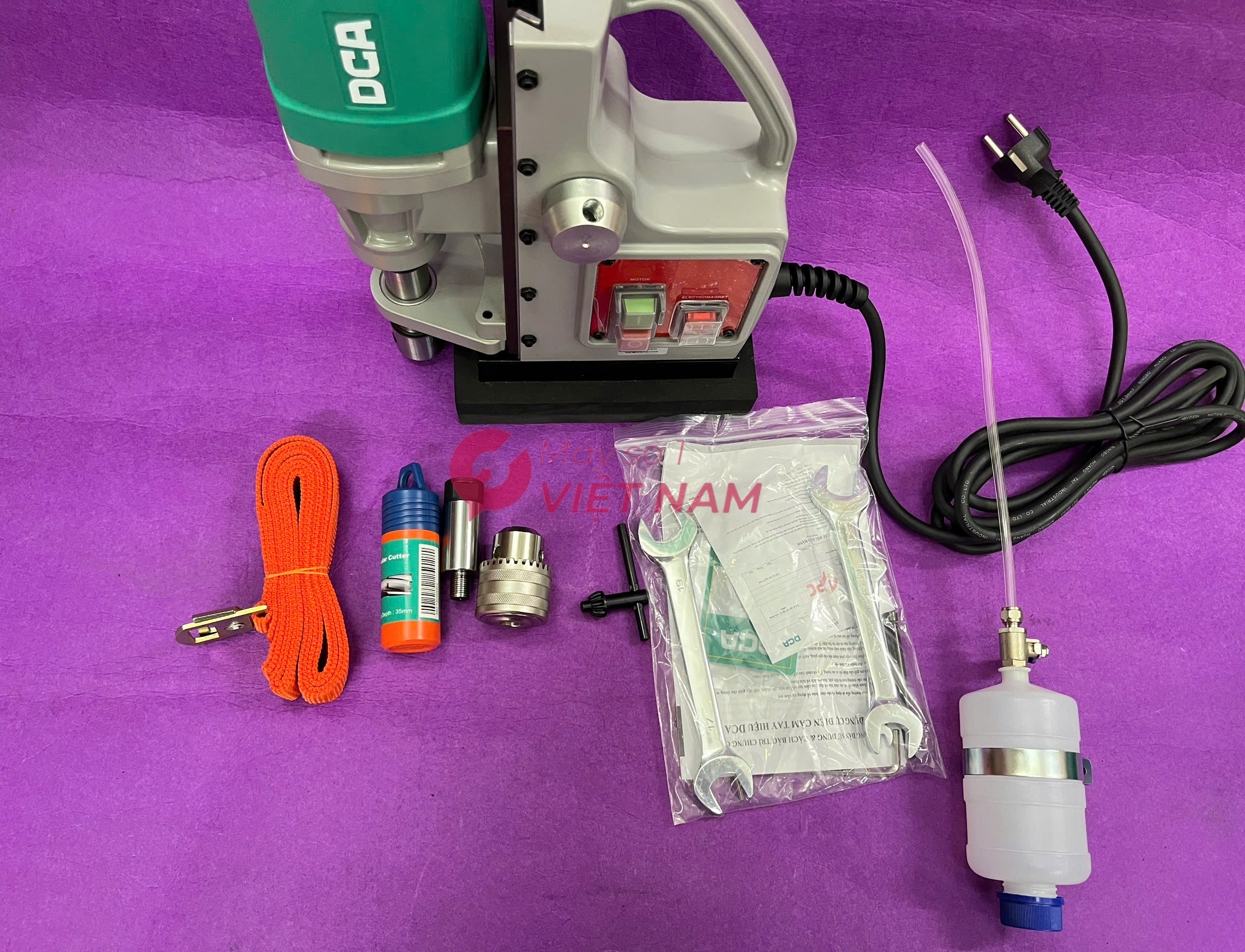 Máy khoan từ 900W DCA AJC02-30 1