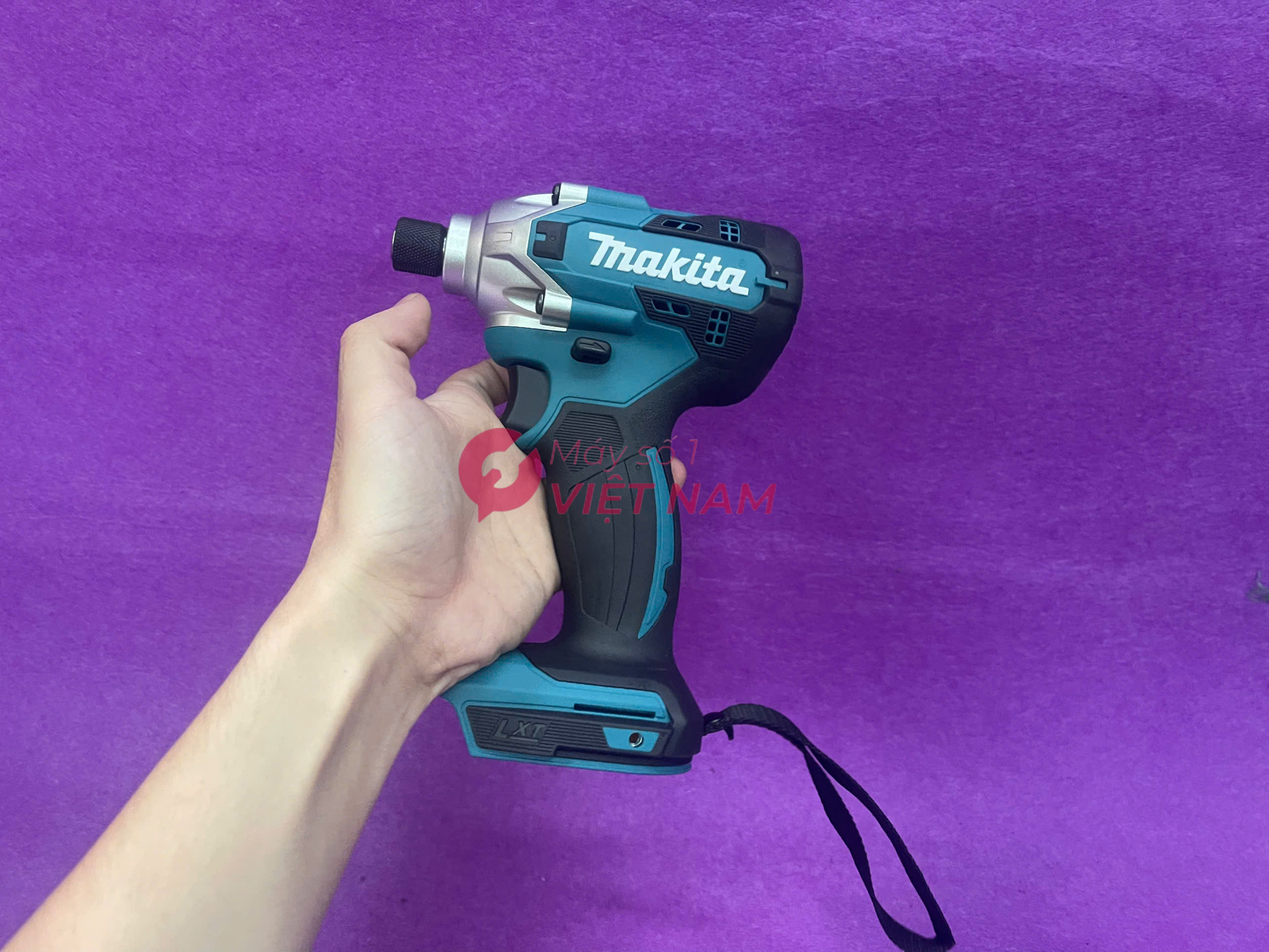 Máy vặn vít dùng pin Makita DTD156SFE (18V) 6