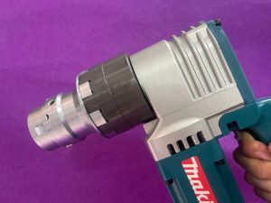 Máy siết cắt bulông 1330W Makita 6922NB