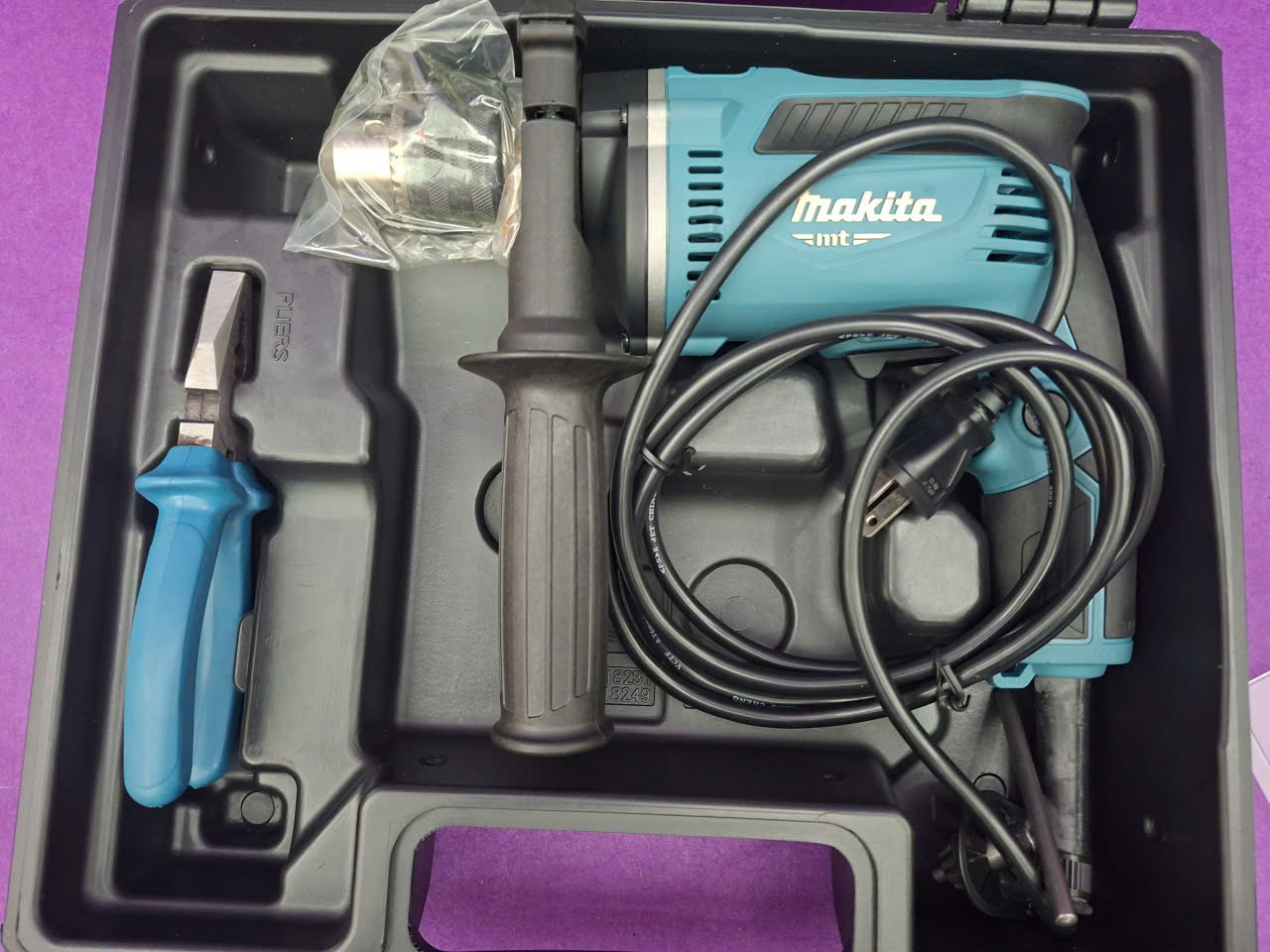 Máy khoan búa (13MM) Makita M8103B 5