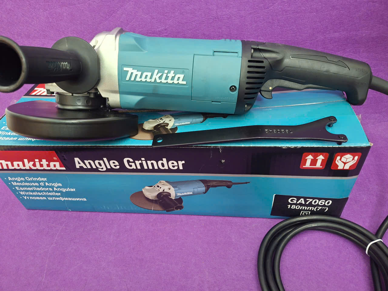 Máy Mài Góc 2200W Makita GA7060 1