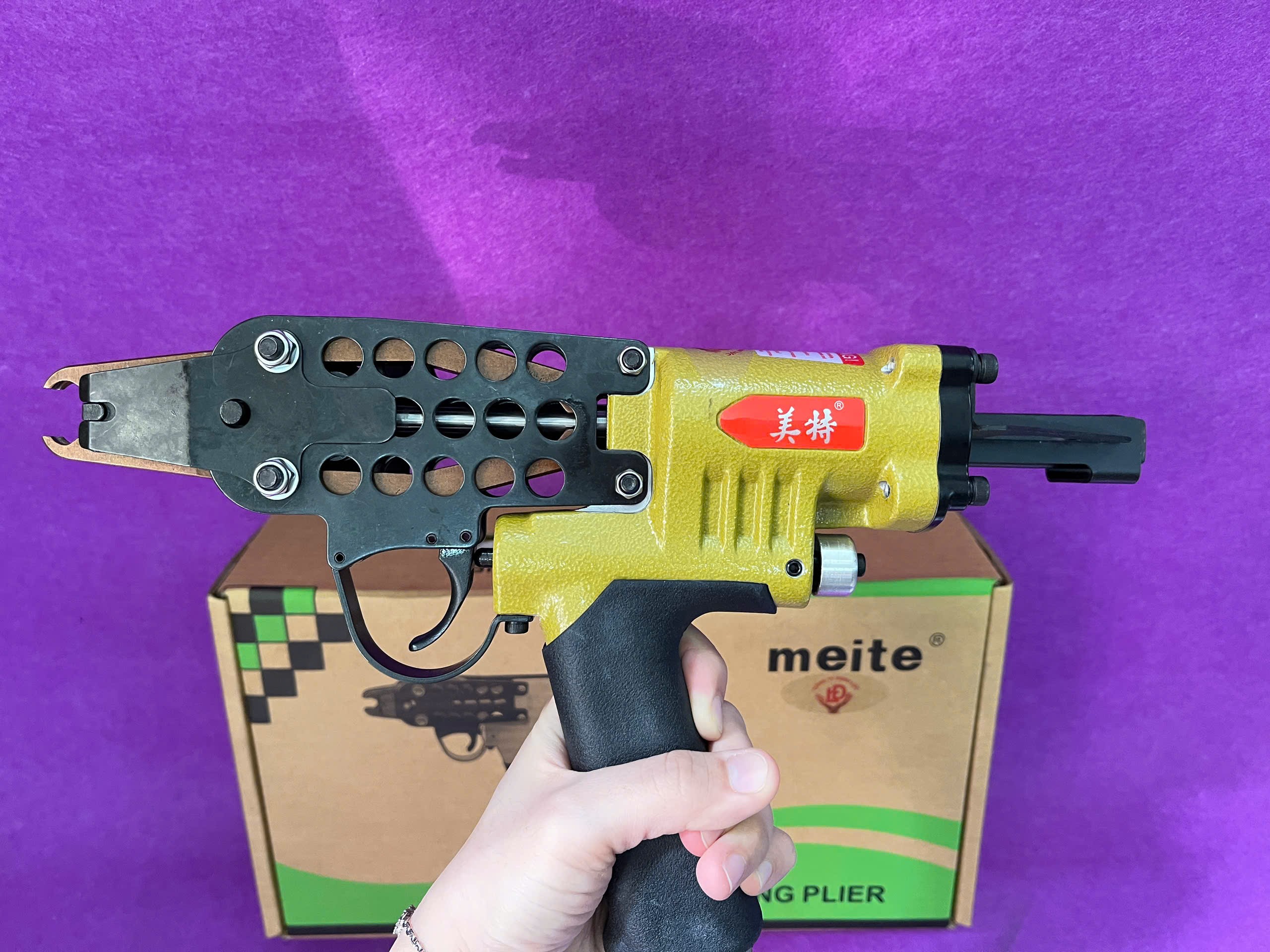 Súng bắn đinh C lớn Meite SC7E-12 4