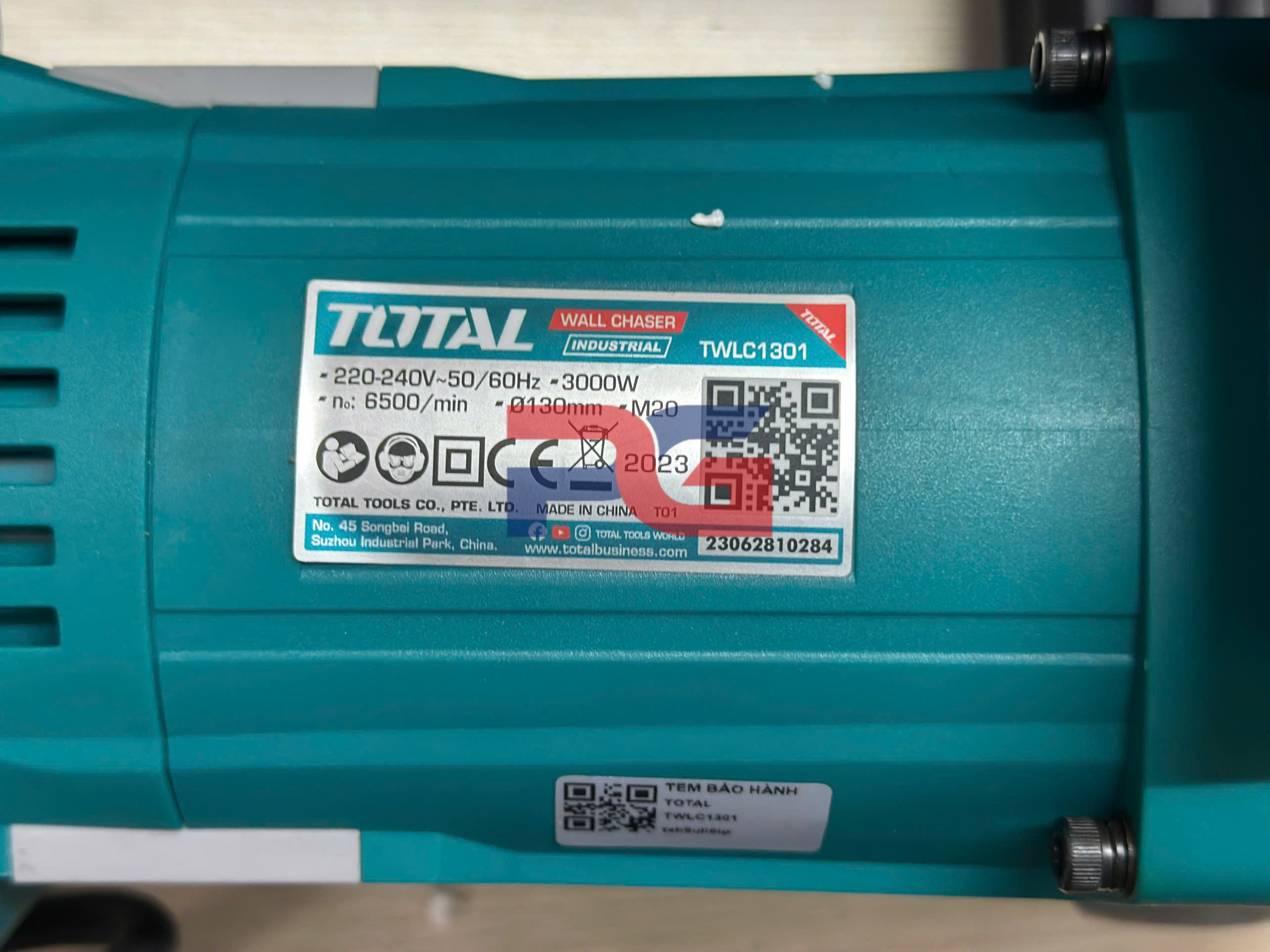 Máy cắt rãnh tường 5 lưỡi 3000W Total TWLC1301 4