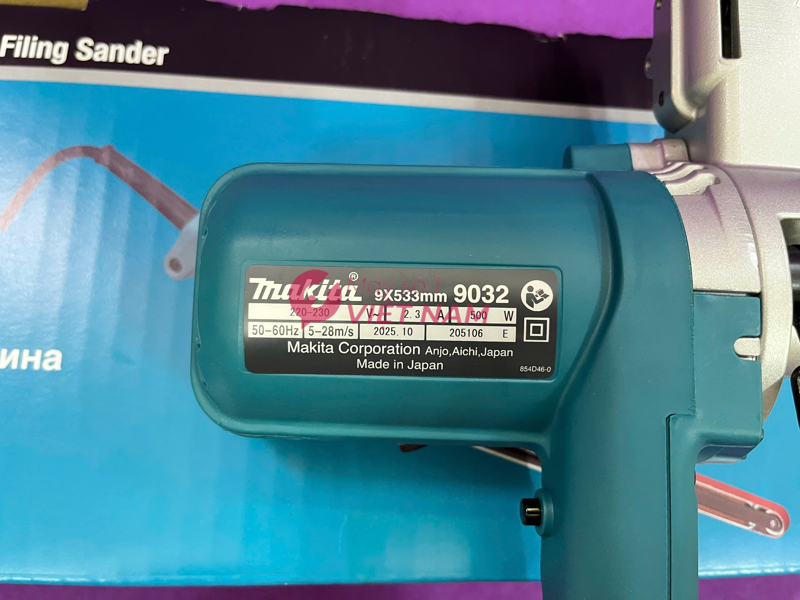 Máy chà nhám băng Makita 9032 5