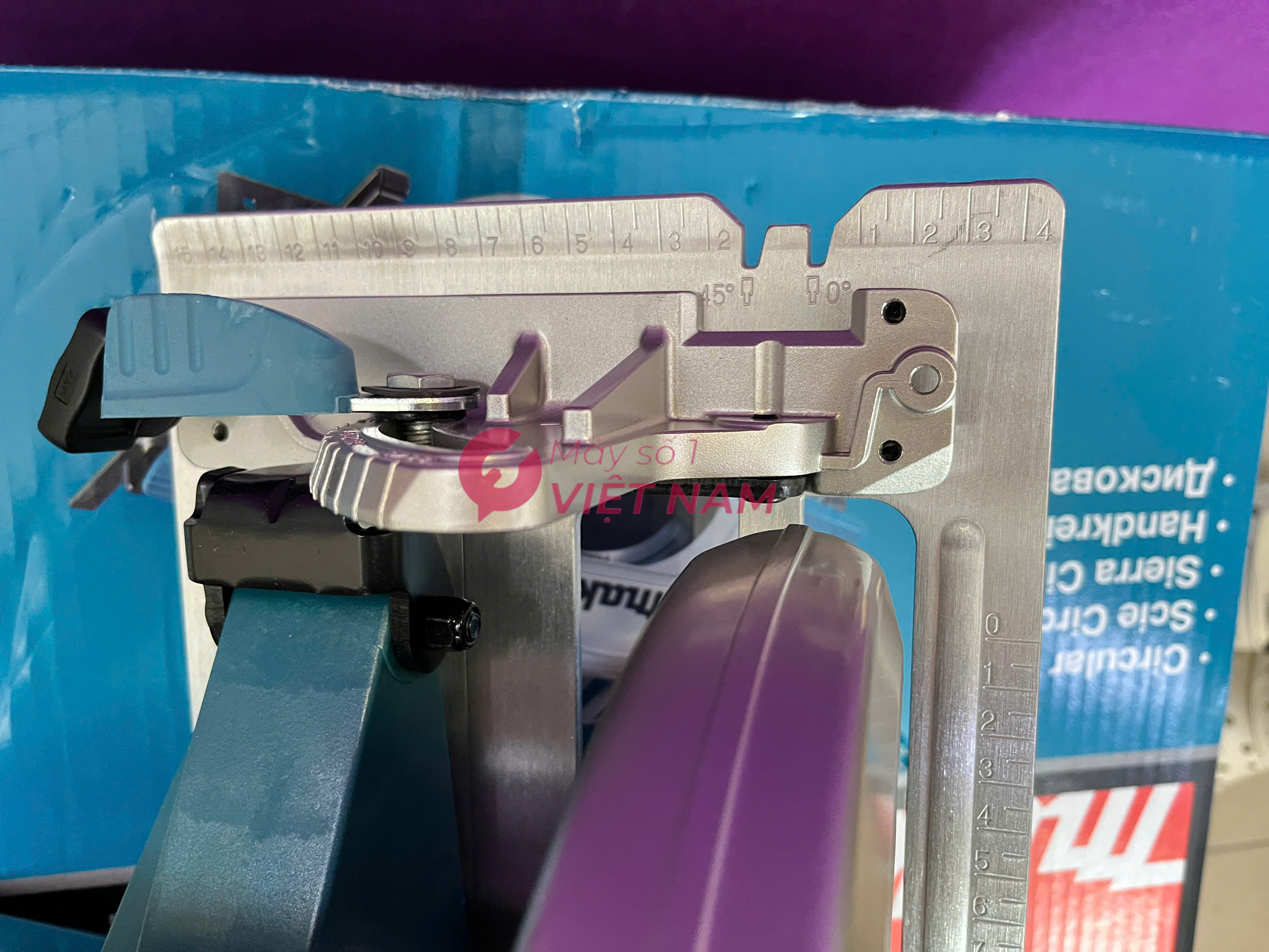 Máy cưa đĩa Makita HS0600 3