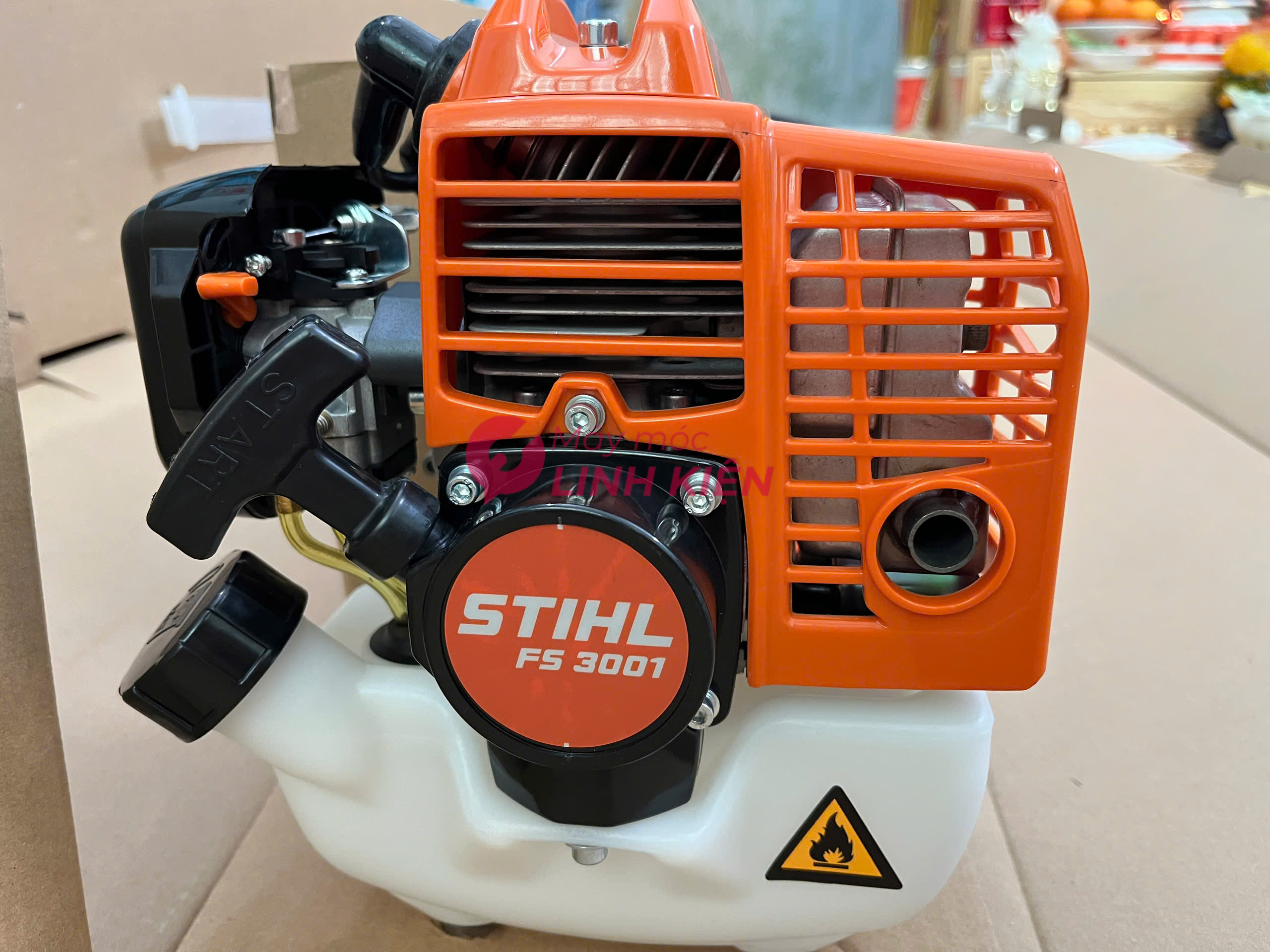Máy cắt cỏ Stihl FS 3001 2