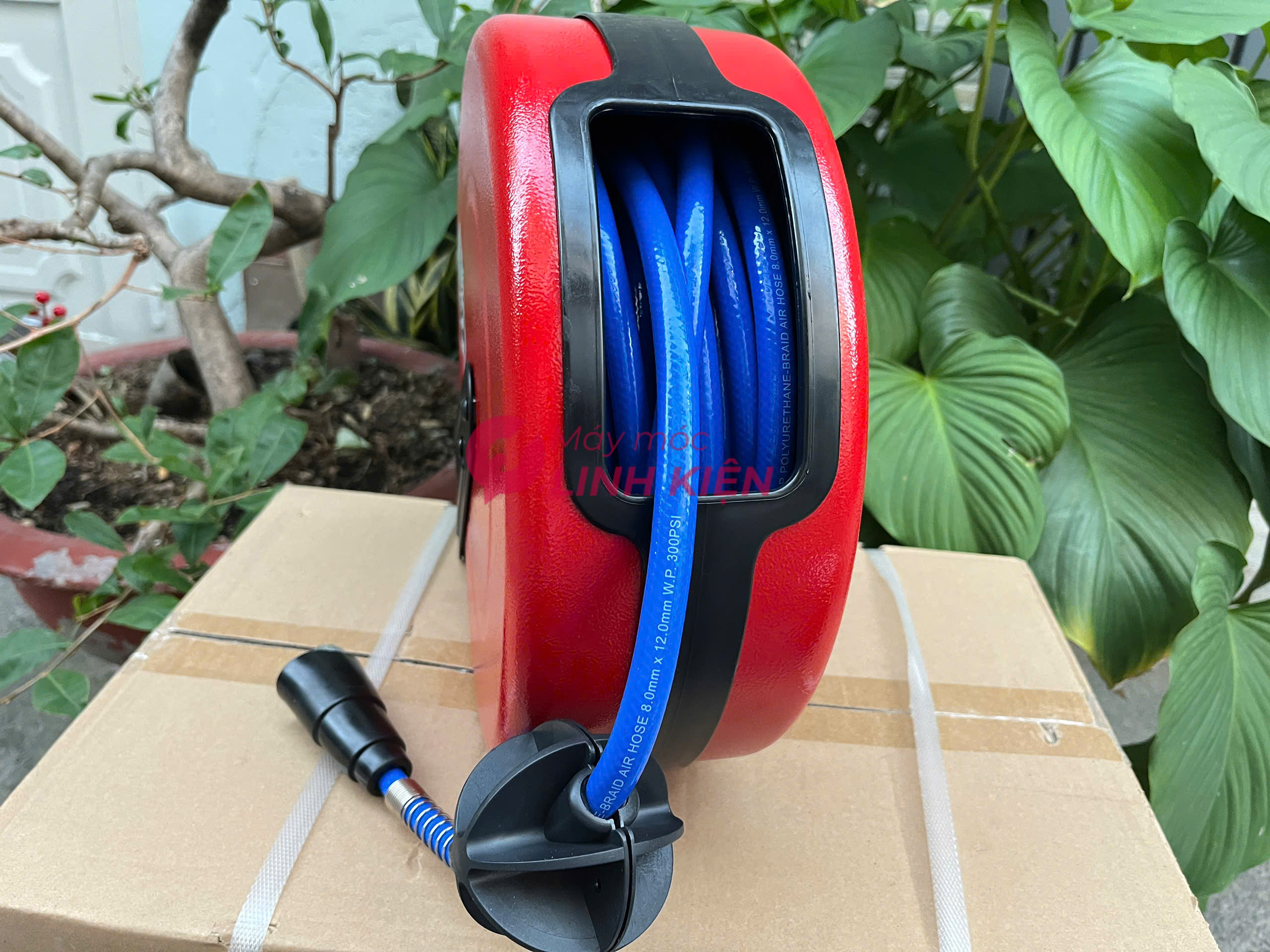 Cuộn ống hơi rút tự động 15m hộp sắt (HR-708C) 4