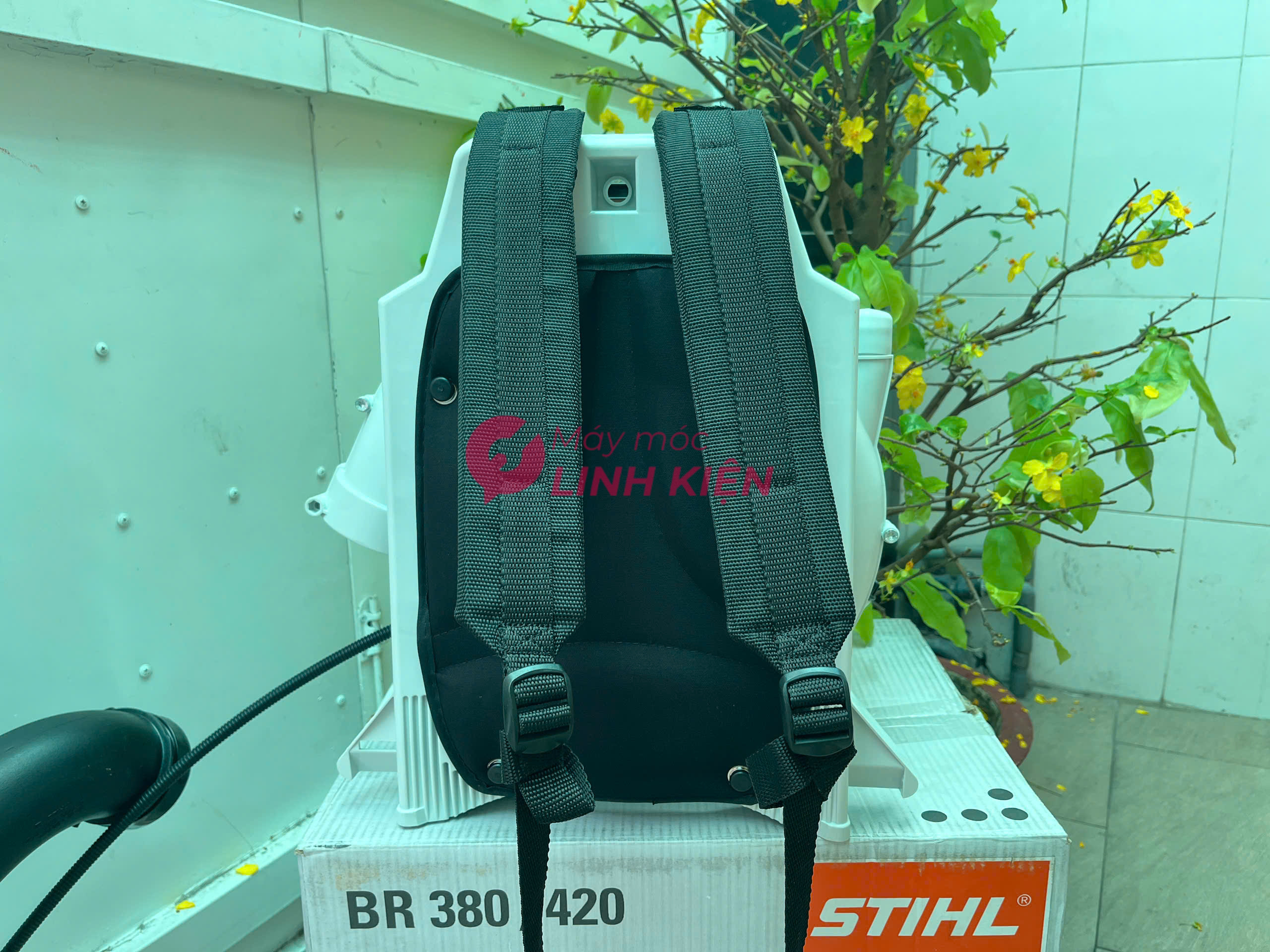 Máy thổi lá dùng xăng 2 thì Stihl BR420 4